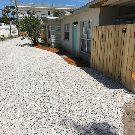 Salty Serenity Duplex Cocoa Beach Bagian luar foto
