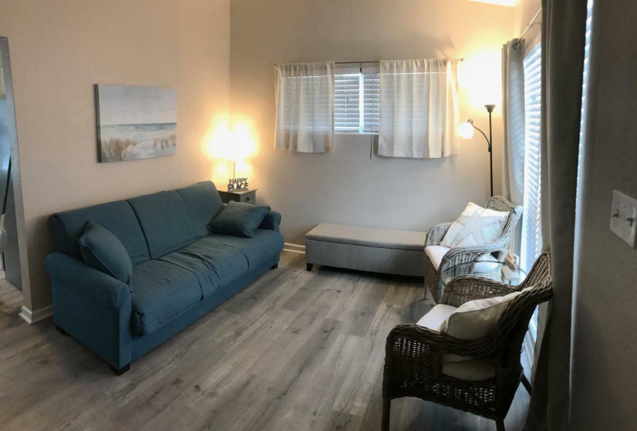 Salty Serenity Duplex Cocoa Beach Bagian luar foto